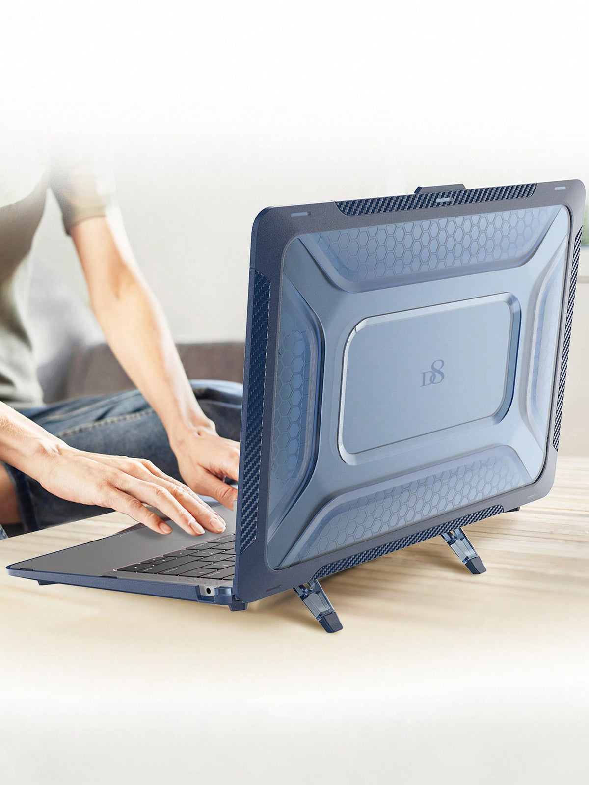 D8 PC+TPU MacBook Case for MacBook Air – Shockproof, Scratch Resistant, Lightweight